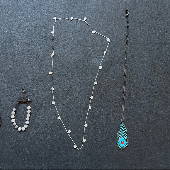 8 Piece Jewelry Lot Boho Necklaces, Earrings, Silver Bracelet, Fashion Leaf Ring - Picture 6 of 14